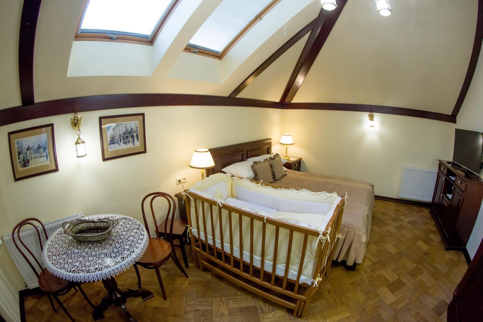 Apart-Hotel Horowitz Lviv Quarto foto